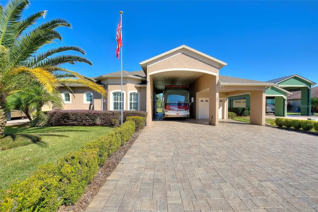 581 Meandering Way Polk City FL 33868