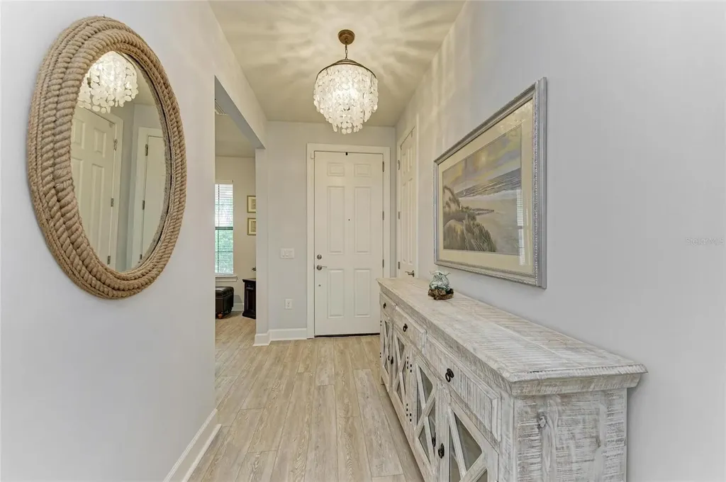 7572 Viola Loop Bradenton FL 34202