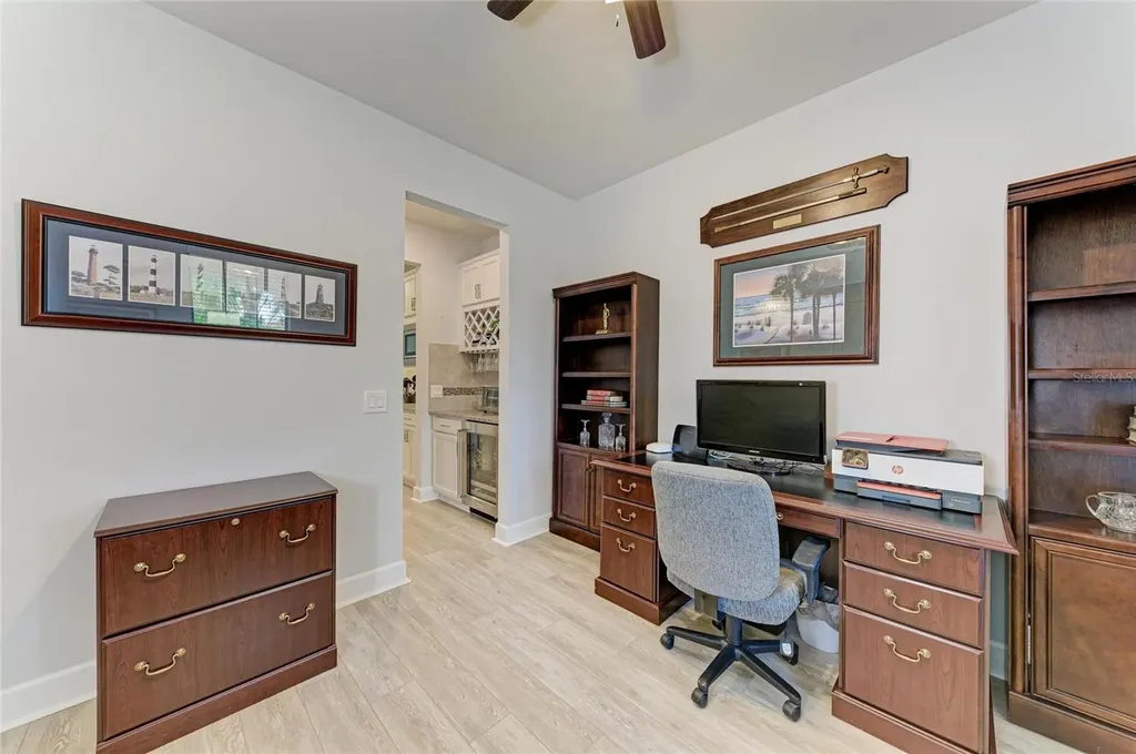 7572 Viola Loop Bradenton FL 34202