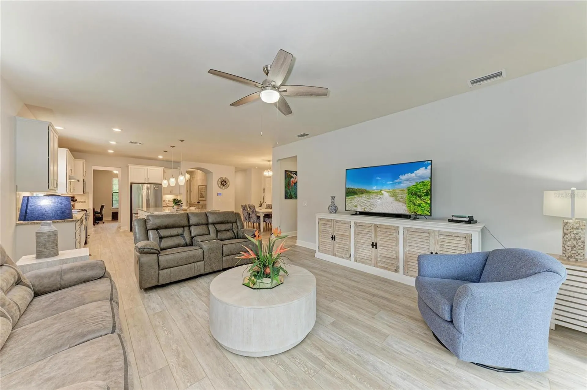 7572 Viola Loop Bradenton FL 34202