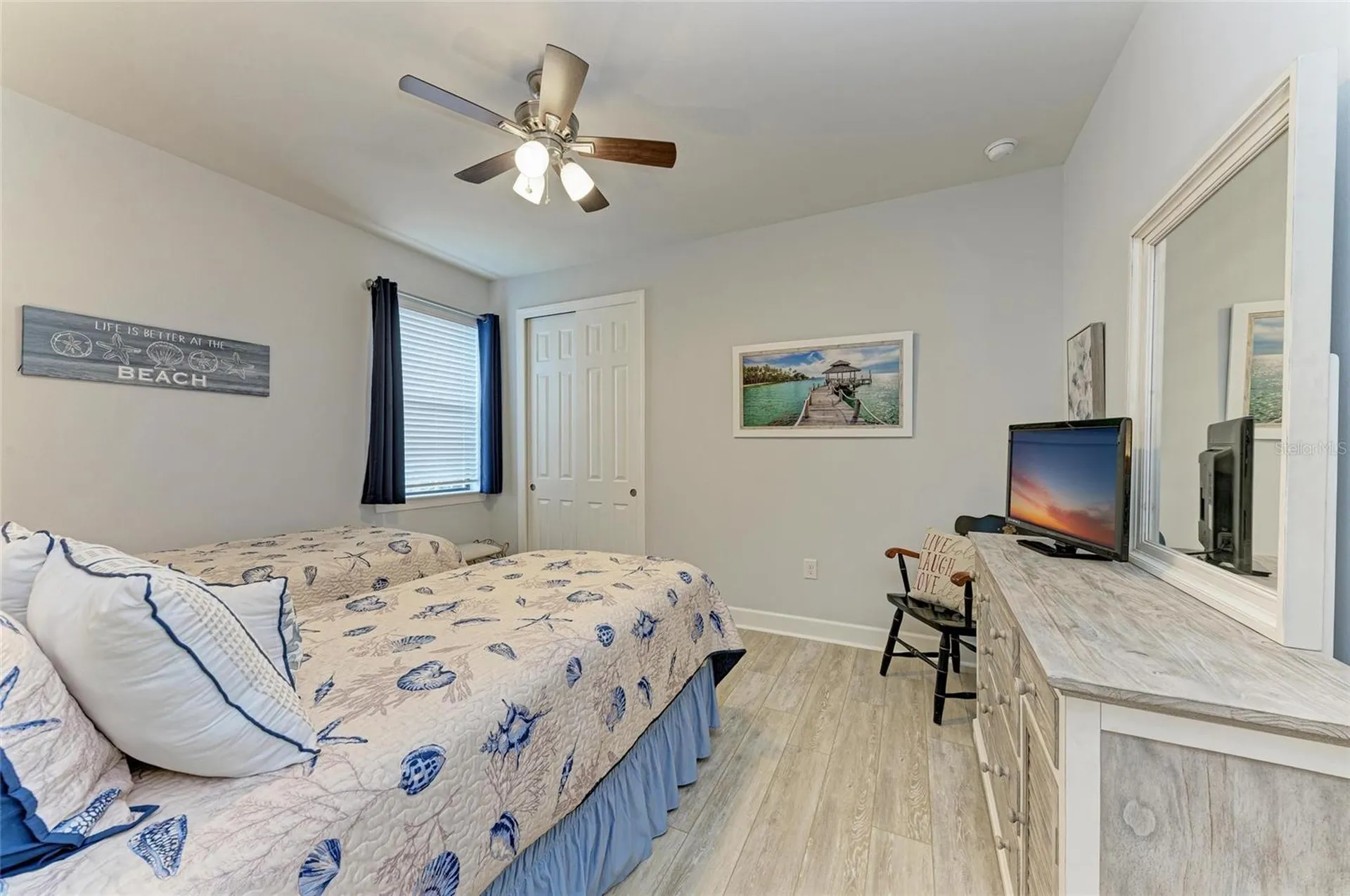 7572 Viola Loop Bradenton FL 34202