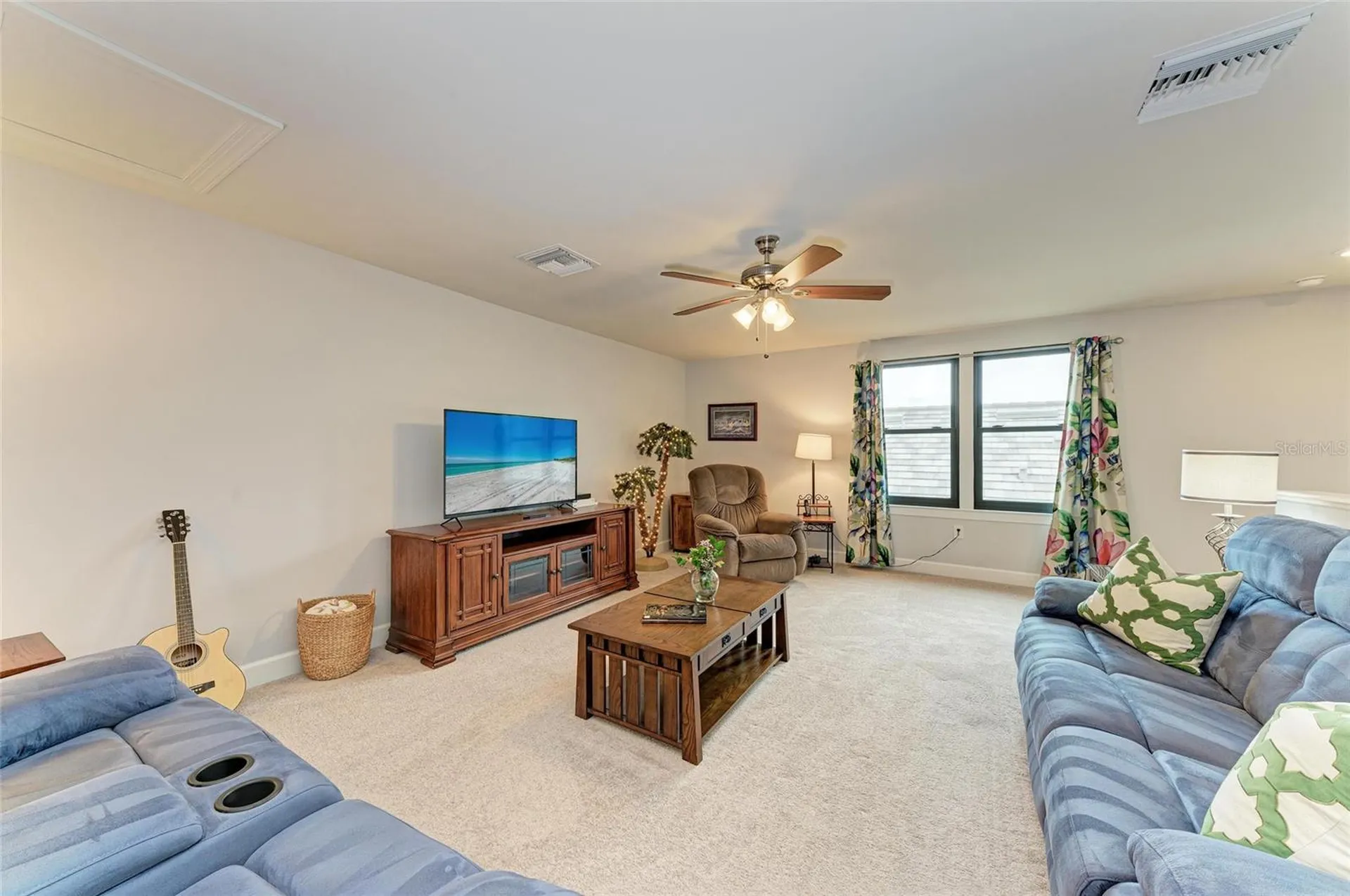 7572 Viola Loop Bradenton FL 34202