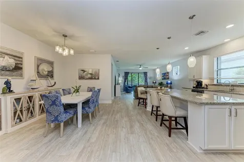 7572 Viola Loop Bradenton FL 34202