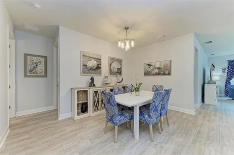 7572 Viola Loop Bradenton FL 34202
