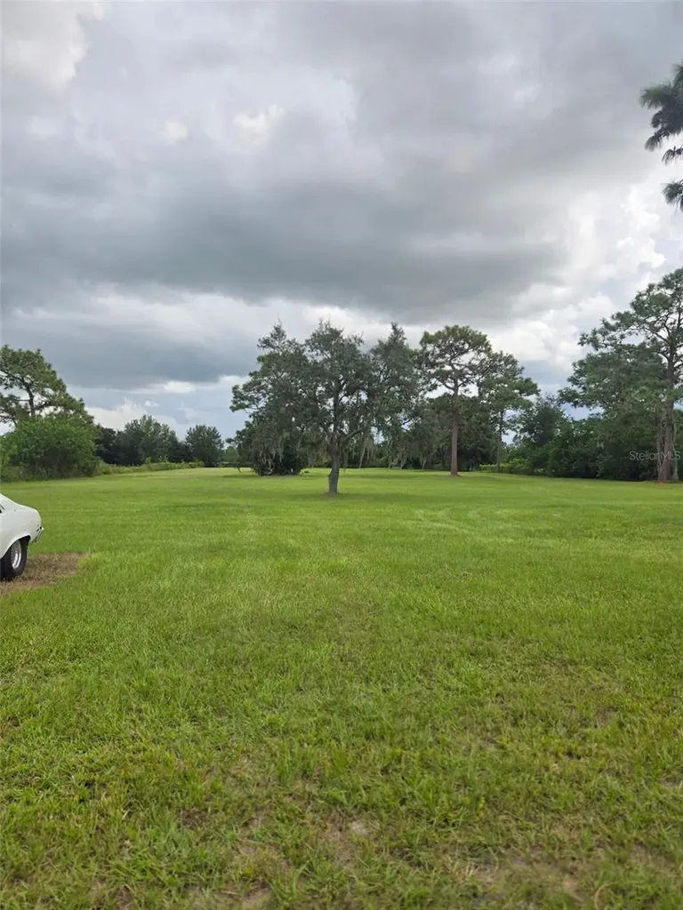885 Lake Marian Road Kenansville FL 34739