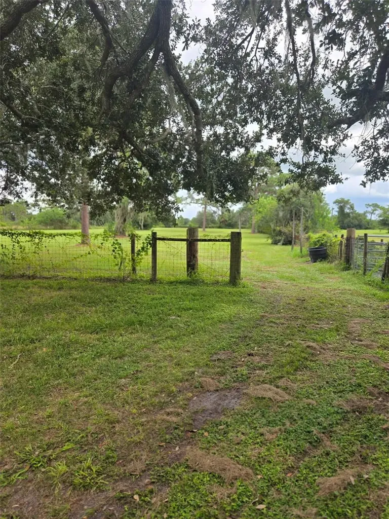 885 Lake Marian Road Kenansville FL 34739