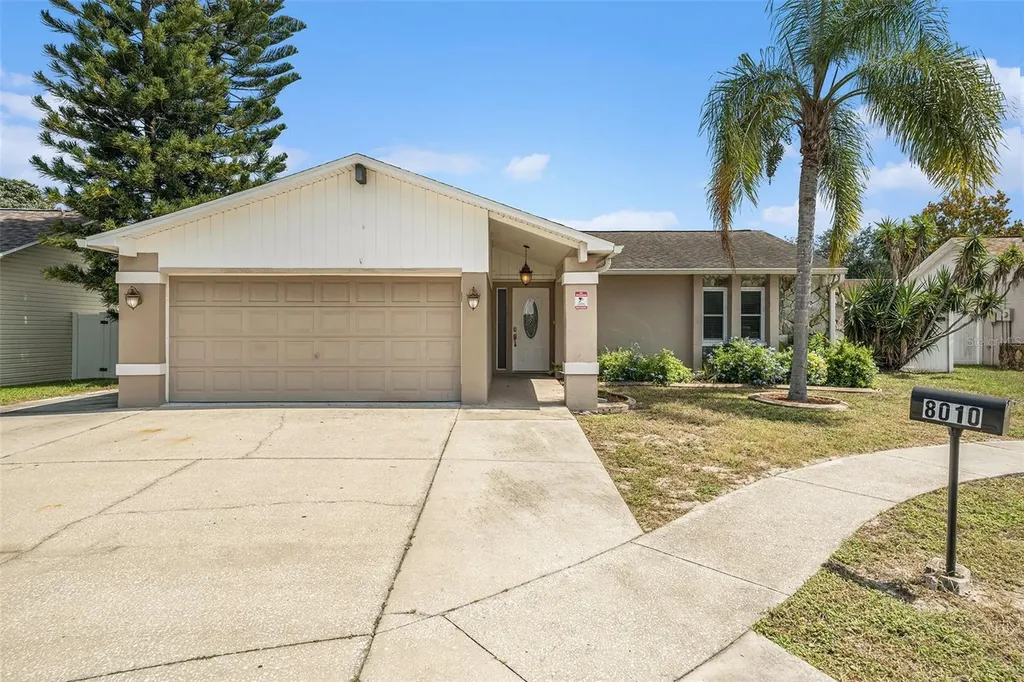8010 Buttonball Lane Port Richey FL 34668