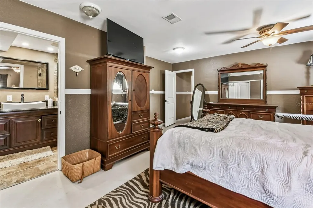 15019 Carlton Lake Road Wimauma FL 33598