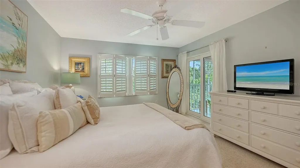 5682 Sheffield Greene Circle Sarasota FL 34235