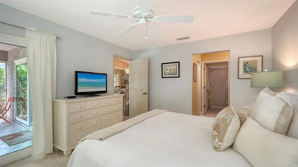 5682 Sheffield Greene Circle Sarasota FL 34235