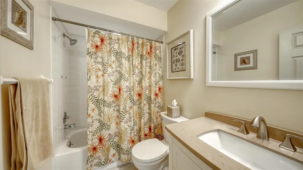 5682 Sheffield Greene Circle Sarasota FL 34235