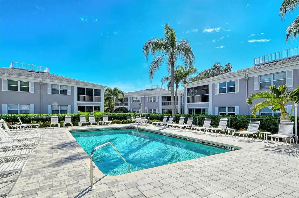 5682 Sheffield Greene Circle Sarasota FL 34235