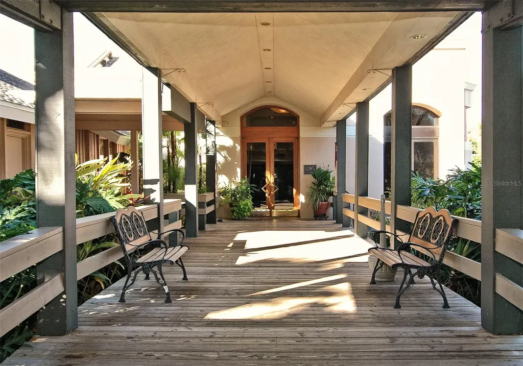 5682 Sheffield Greene Circle Sarasota FL 34235