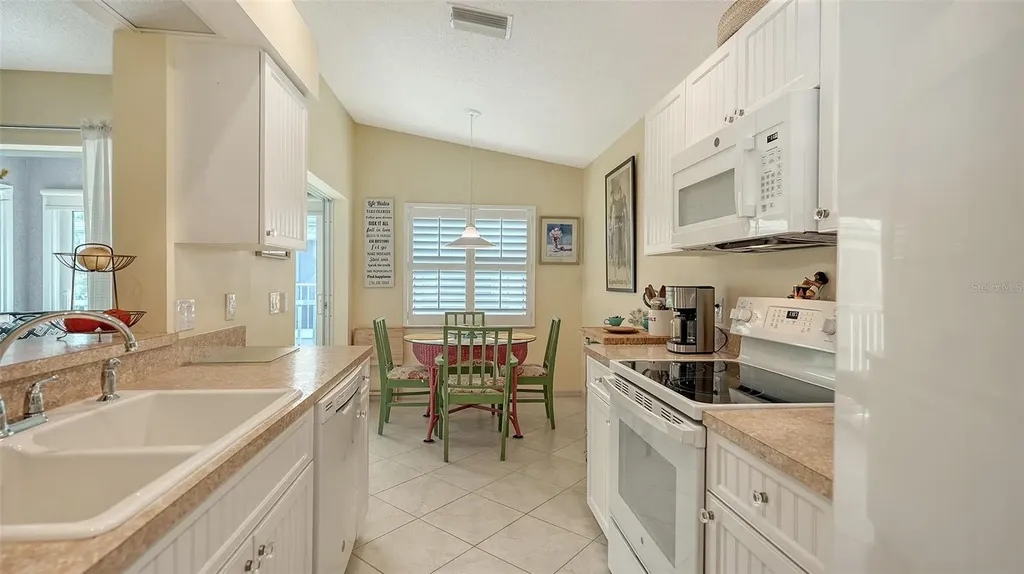 5682 Sheffield Greene Circle Sarasota FL 34235