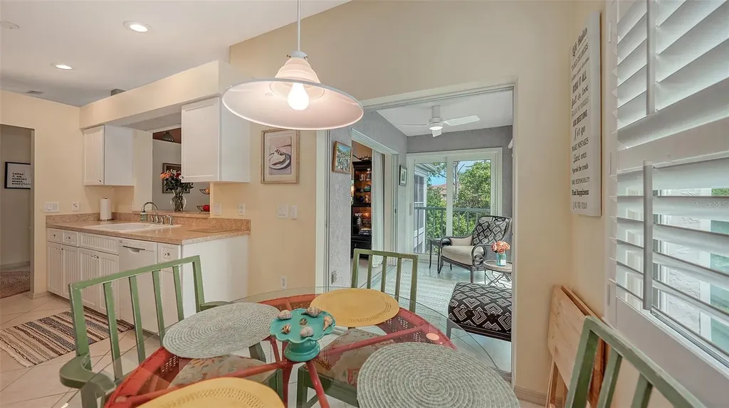 5682 Sheffield Greene Circle Sarasota FL 34235