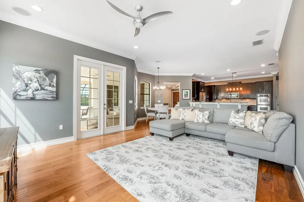 9833 Hatton Circle Orlando FL 32832