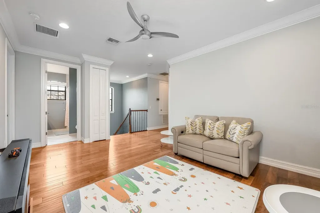 9833 Hatton Circle Orlando FL 32832