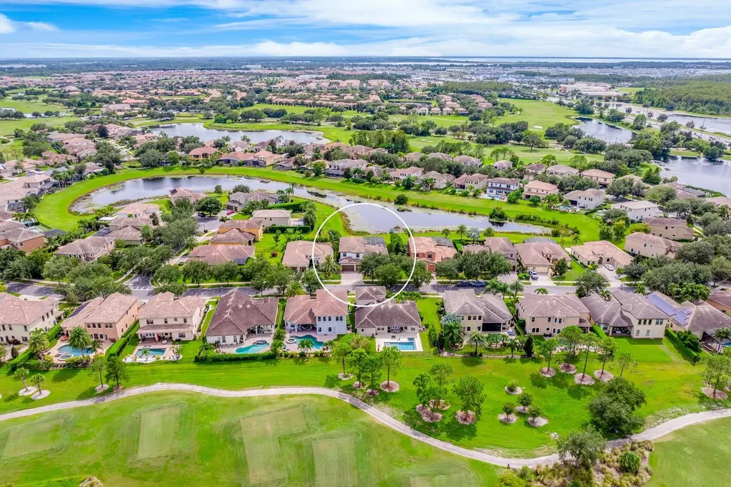 9833 Hatton Circle Orlando FL 32832