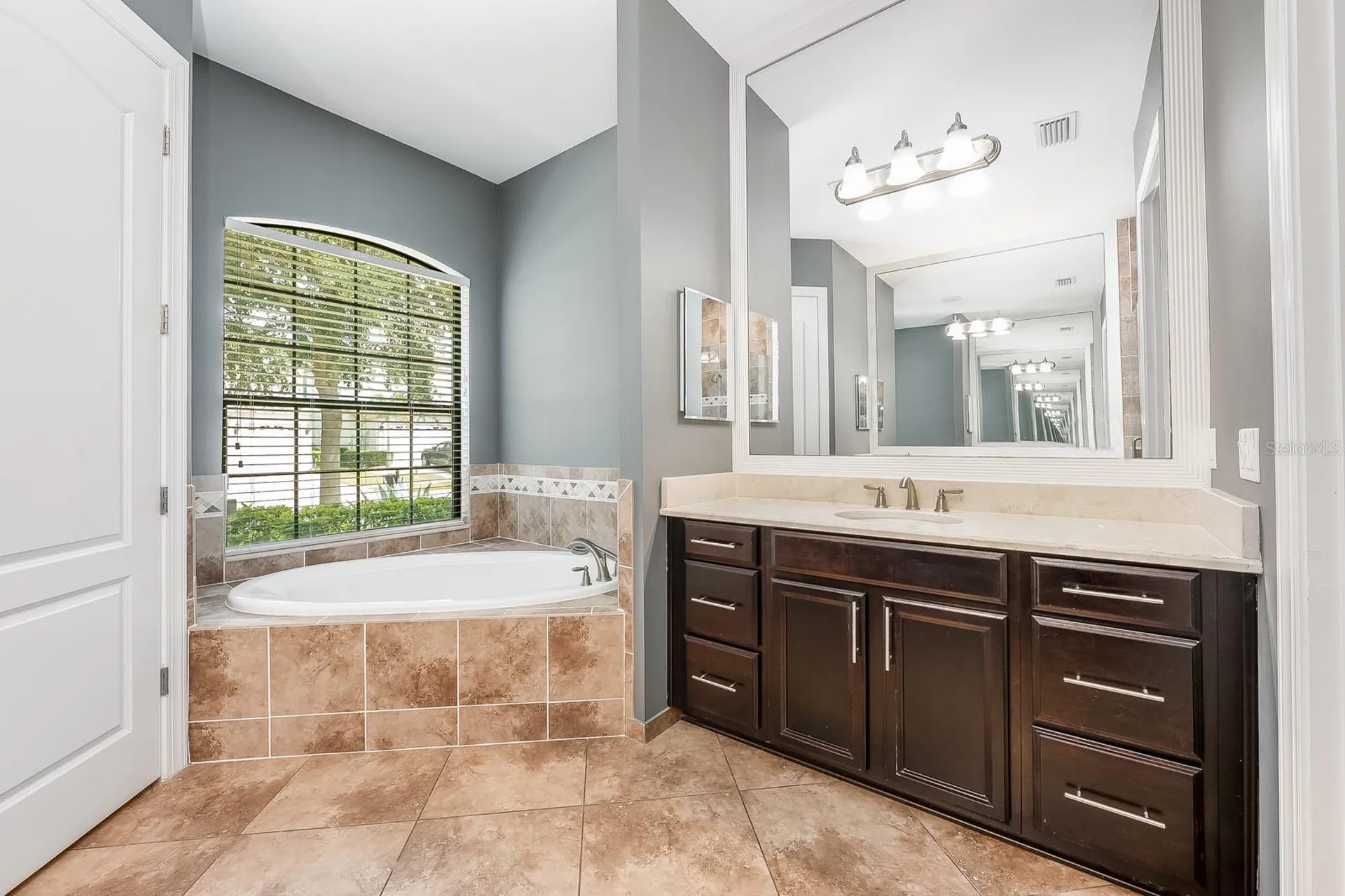 9833 Hatton Circle Orlando FL 32832