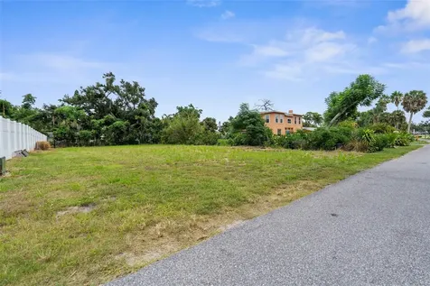 216 Pavonia Road Nokomis FL 34275