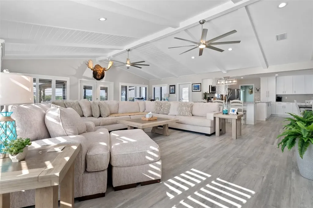 3422 W Shell Point Road Ruskin FL 33570