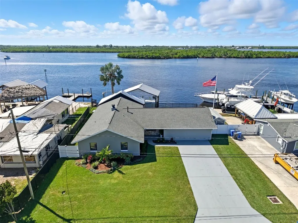 3422 W Shell Point Road Ruskin FL 33570