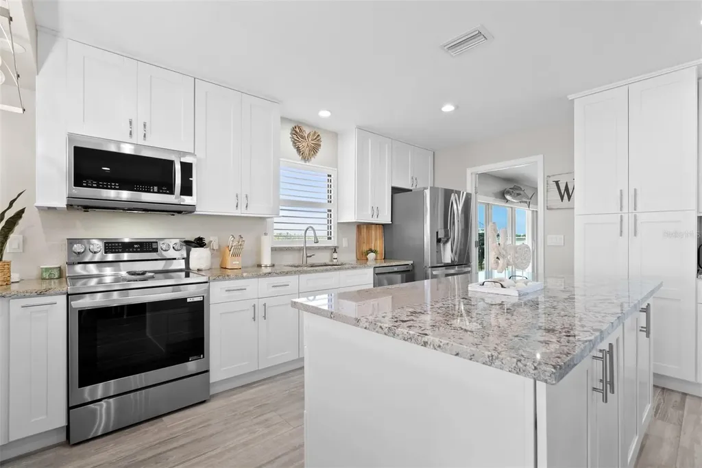 3422 W Shell Point Road Ruskin FL 33570