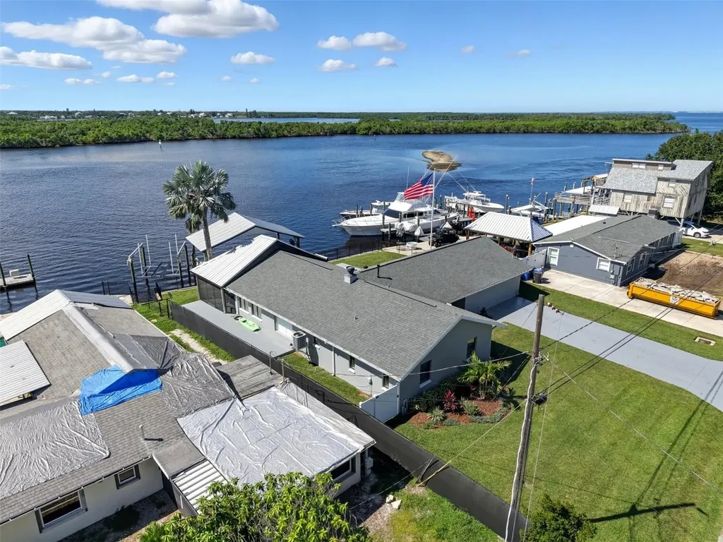 3422 W Shell Point Road Ruskin FL 33570