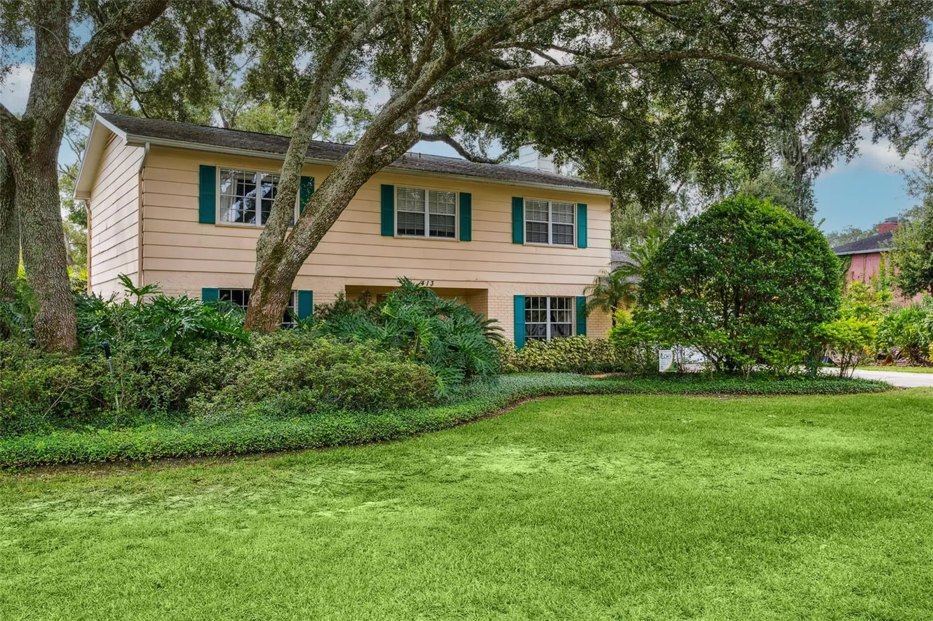 413 Montrose Avenue Temple Terrace FL 33617