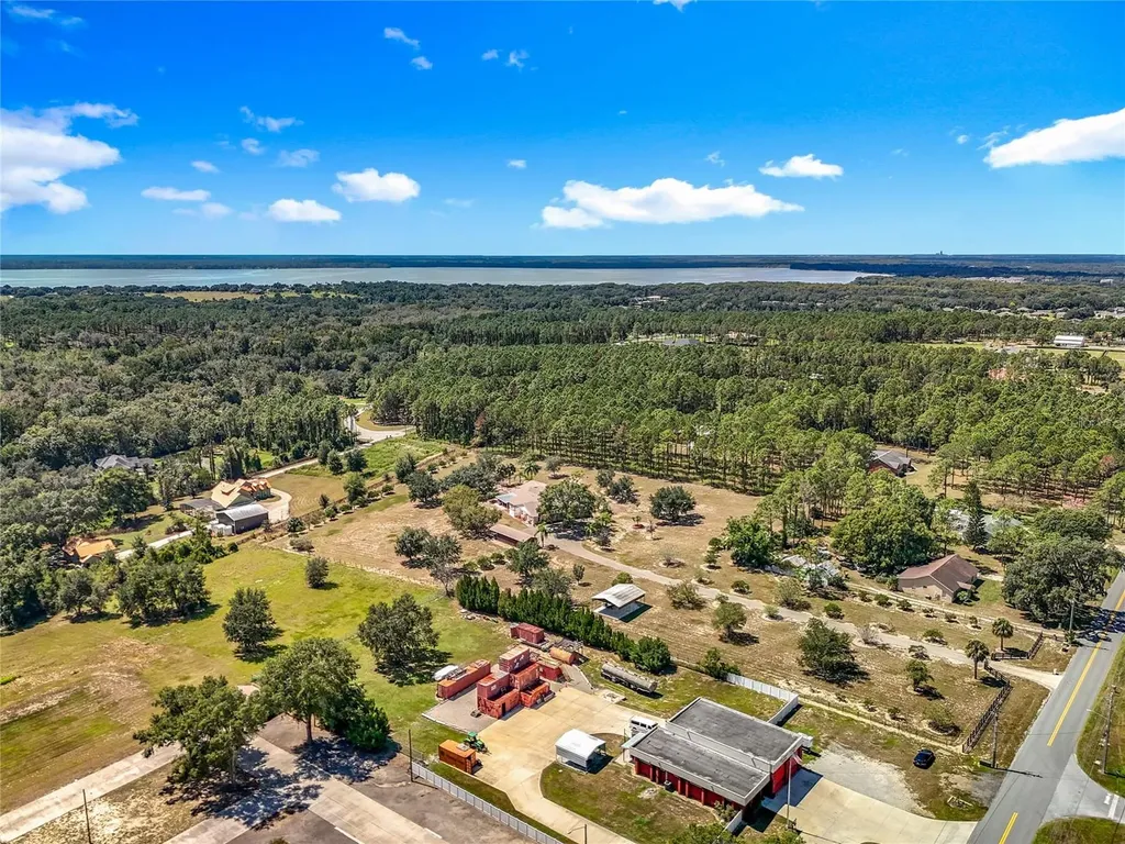 527 Sunnyside Drive Leesburg FL 34748