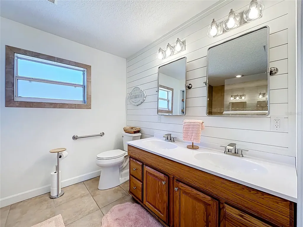 527 Sunnyside Drive Leesburg FL 34748