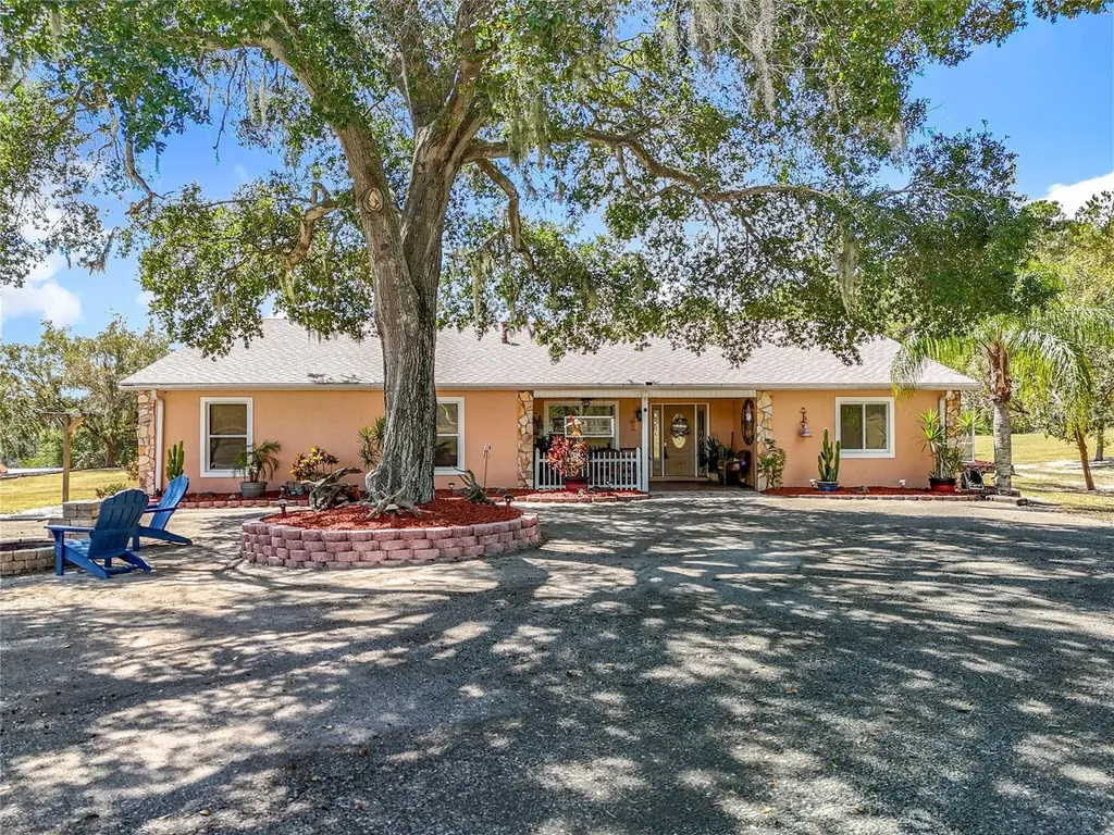 527 Sunnyside Drive Leesburg FL 34748
