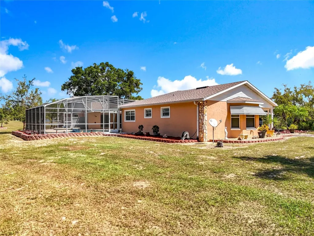 527 Sunnyside Drive Leesburg FL 34748