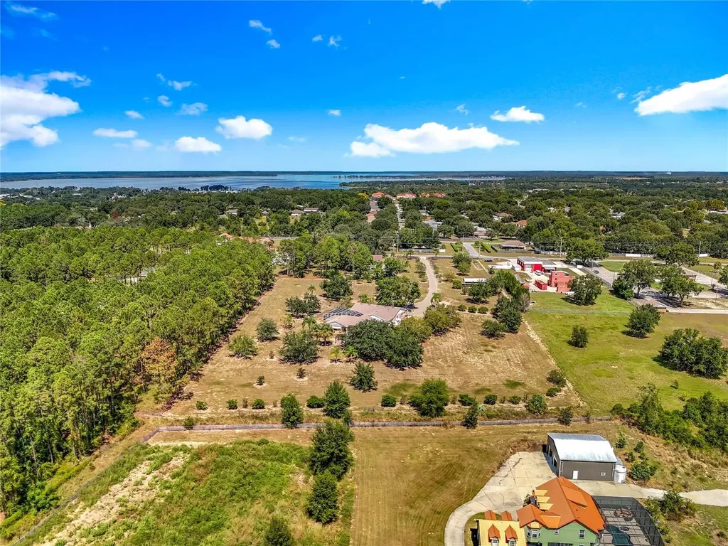 527 Sunnyside Drive Leesburg FL 34748