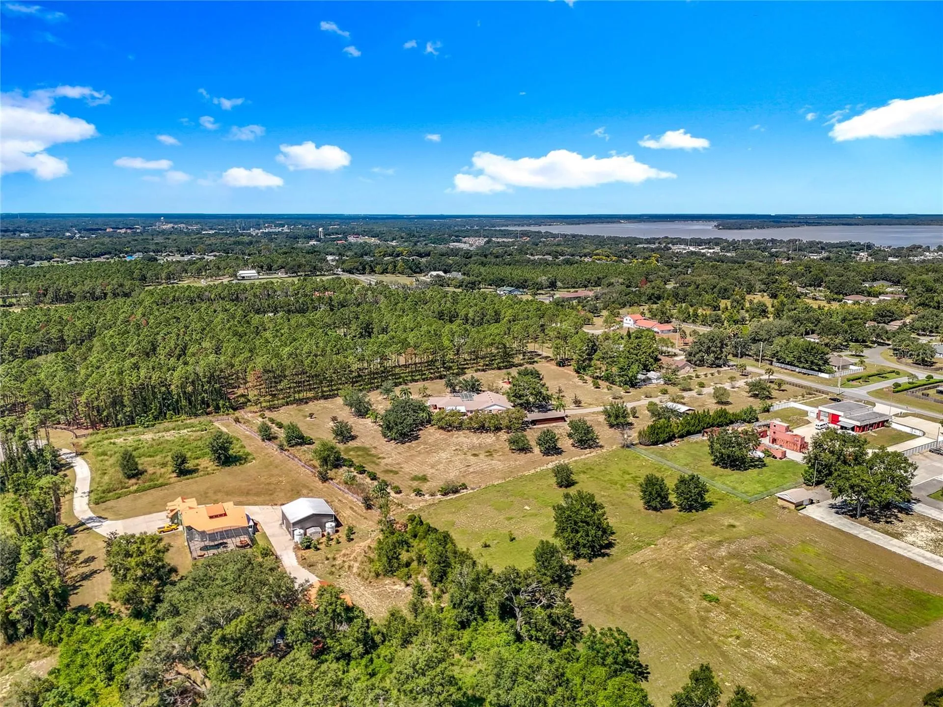 527 Sunnyside Drive Leesburg FL 34748