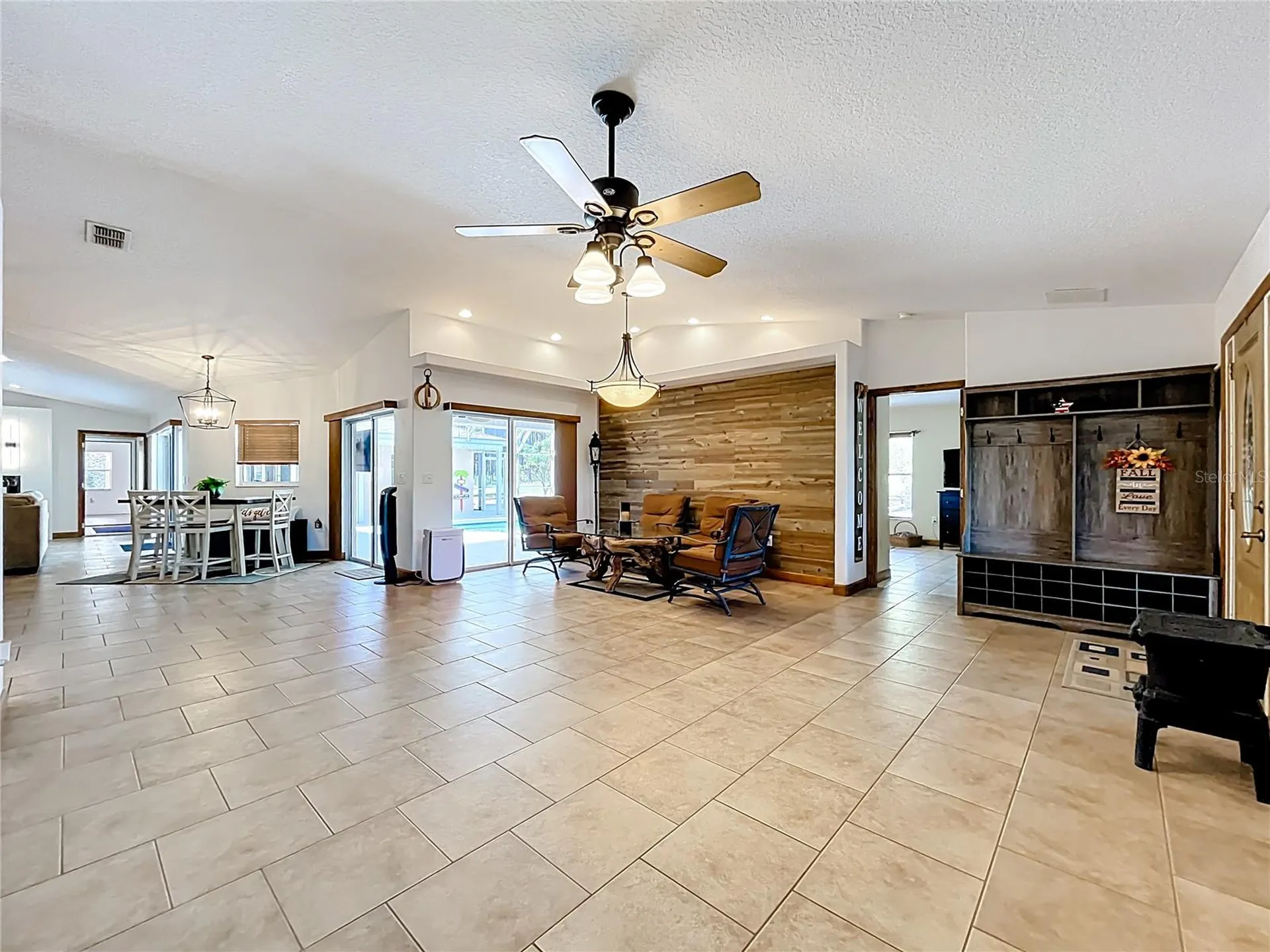 527 Sunnyside Drive Leesburg FL 34748