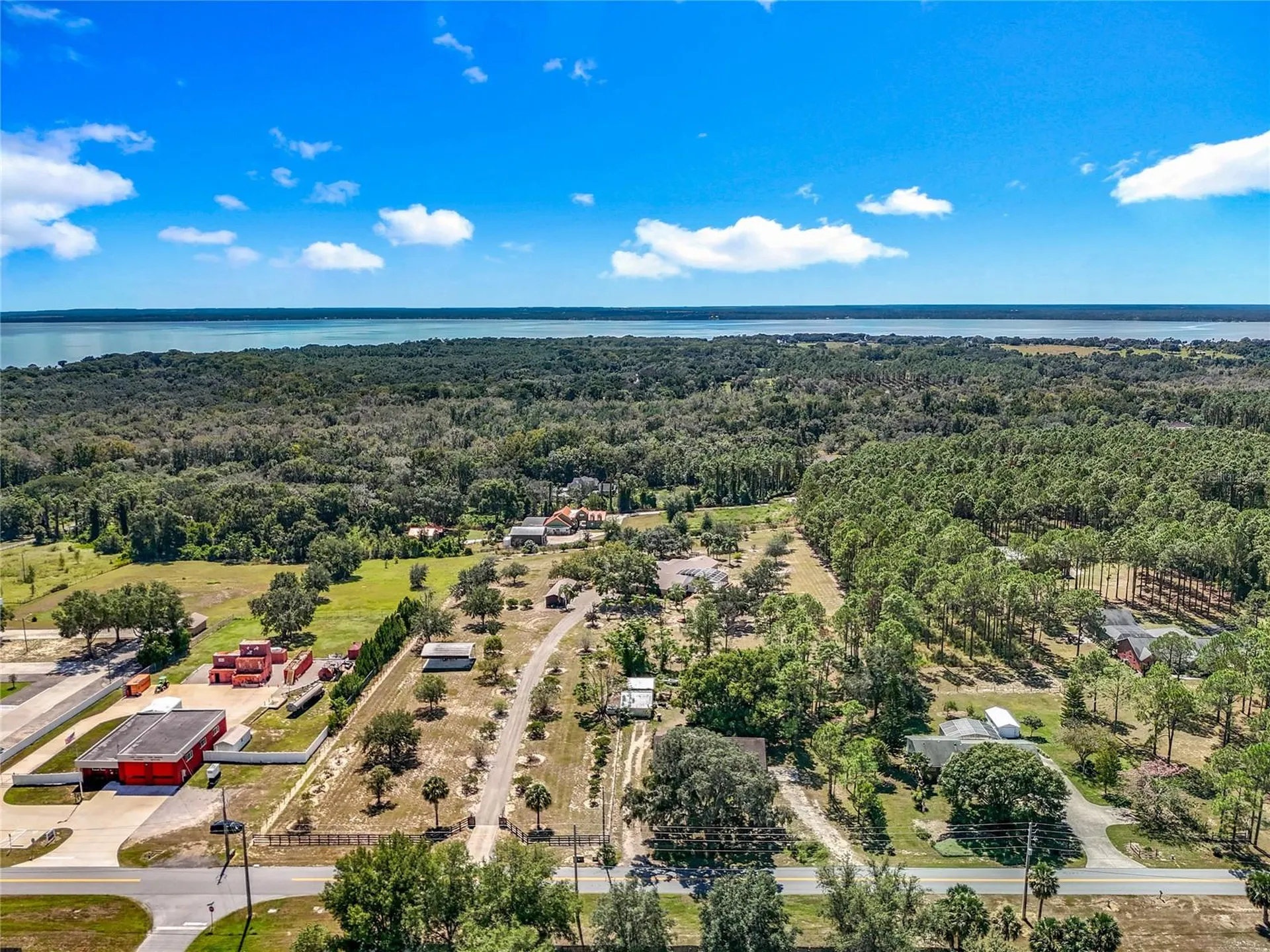 527 Sunnyside Drive Leesburg FL 34748