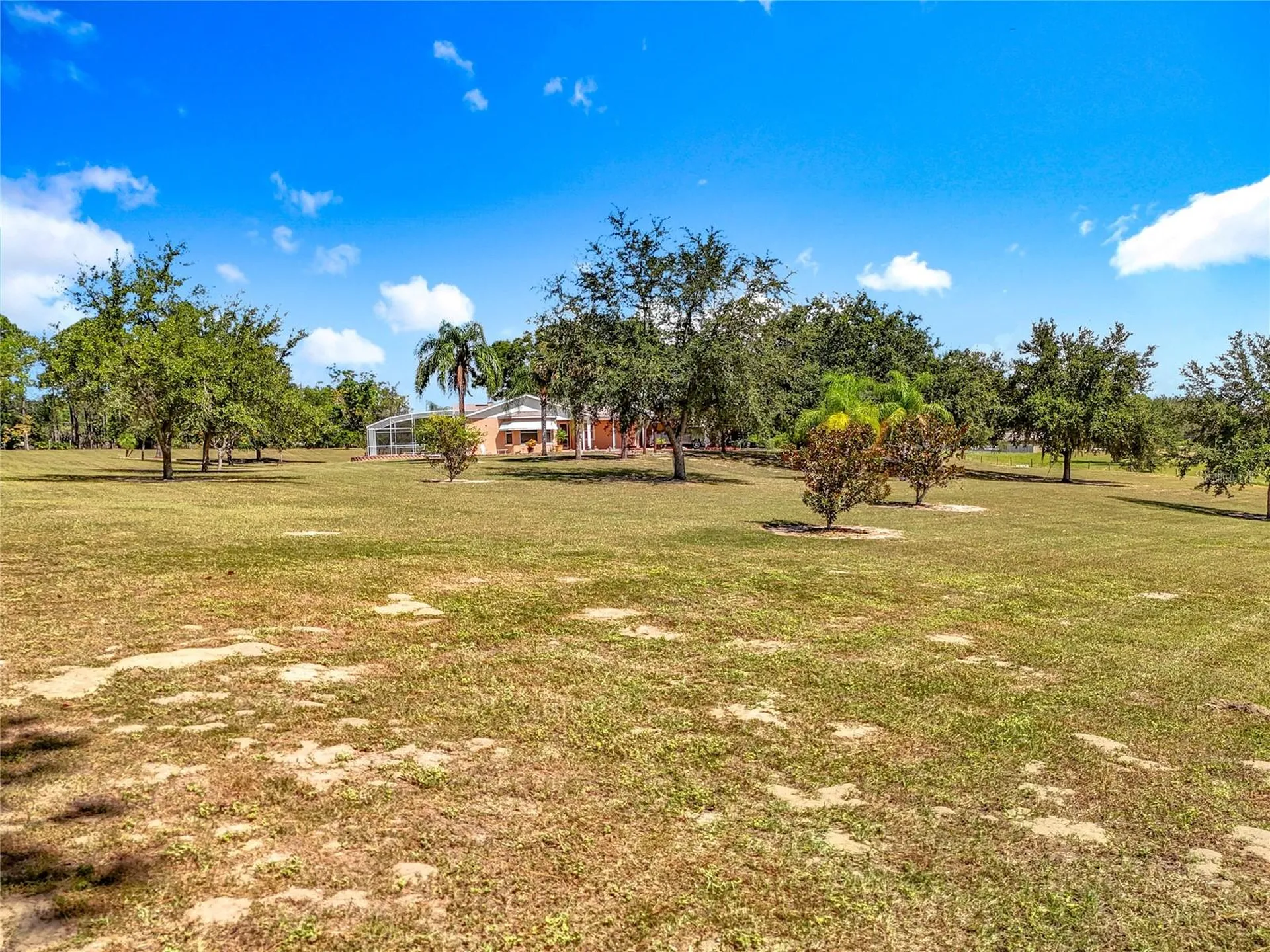 527 Sunnyside Drive Leesburg FL 34748