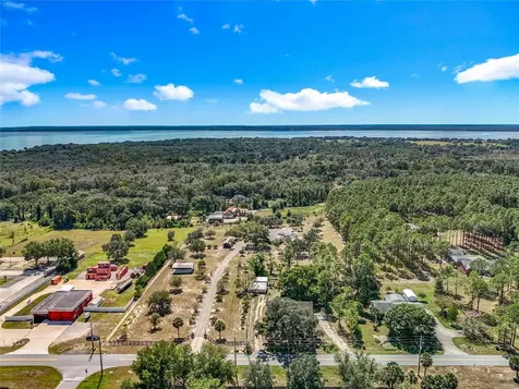 527 Sunnyside Drive Leesburg FL 34748