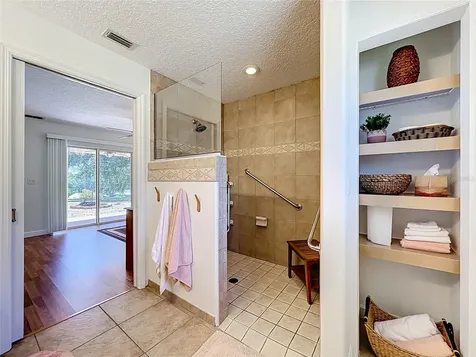527 Sunnyside Drive Leesburg FL 34748
