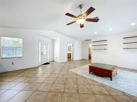527 Sunnyside Drive Leesburg FL 34748