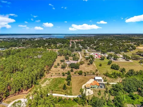 527 Sunnyside Drive Leesburg FL 34748