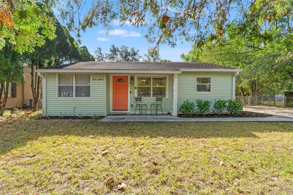 1215 E Lambright Street Tampa FL 33604