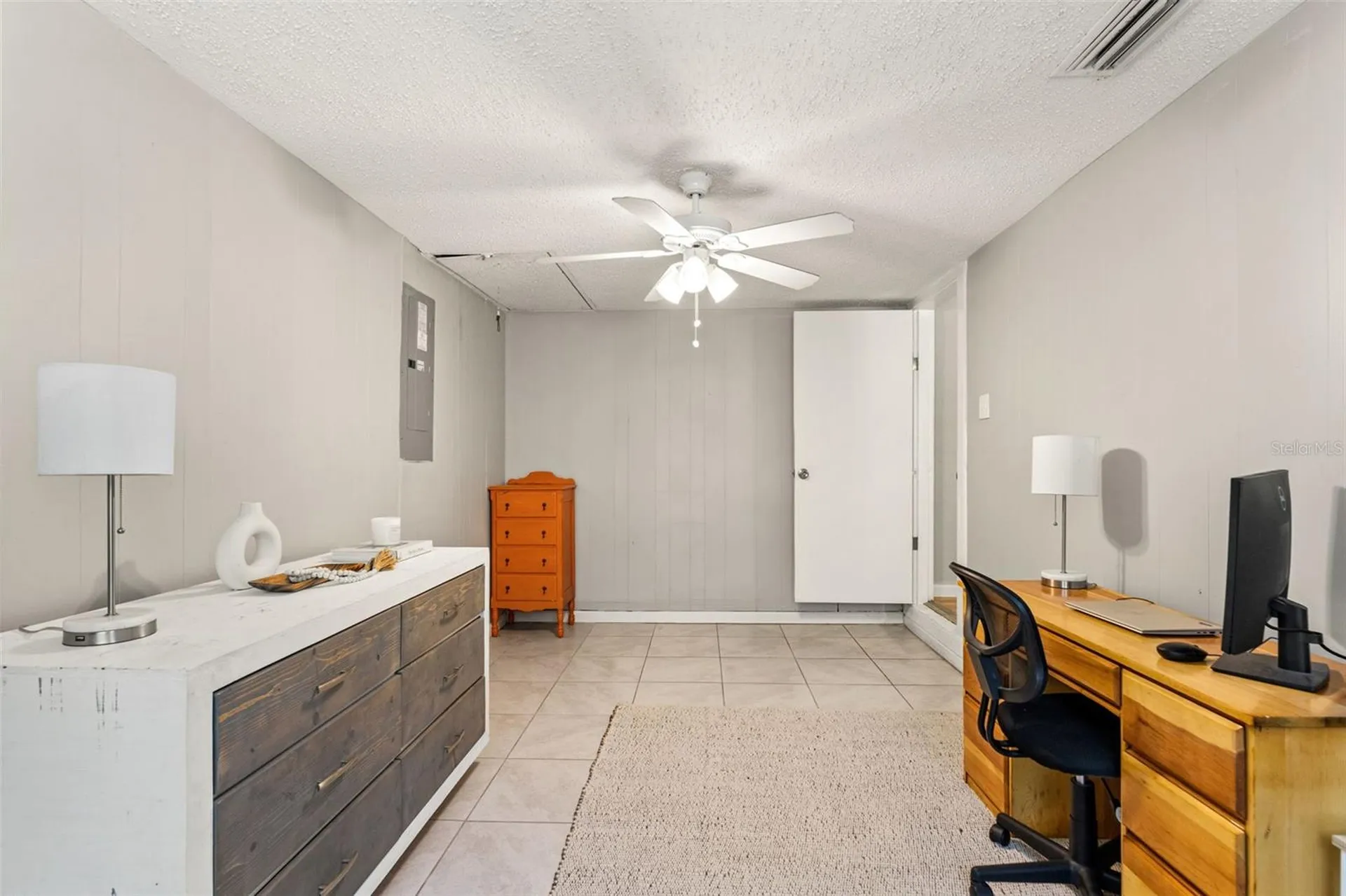 1215 E Lambright Street Tampa FL 33604
