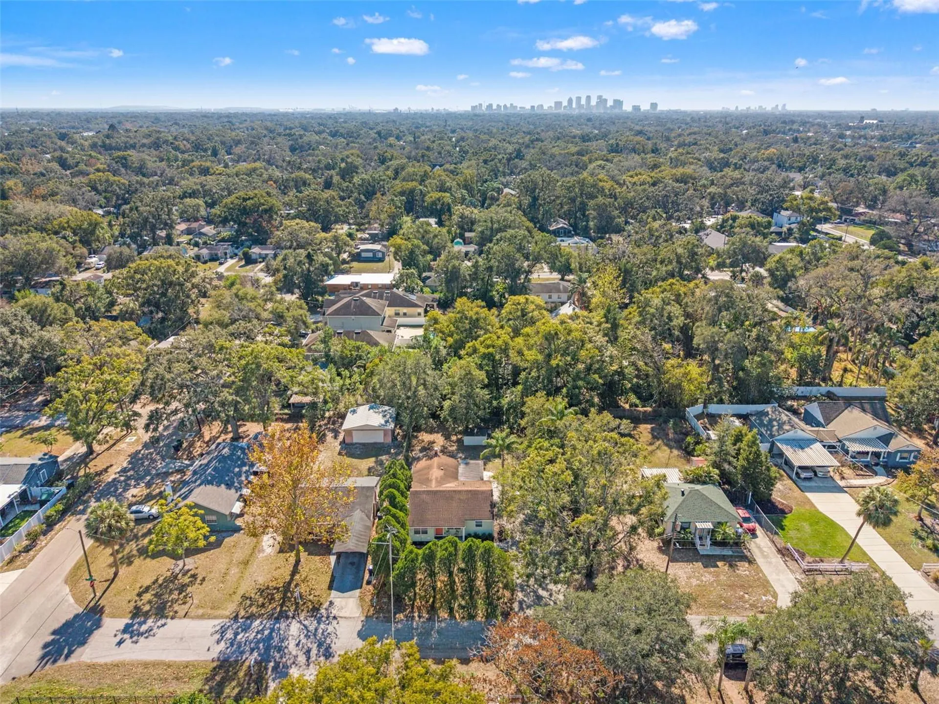 1215 E Lambright Street Tampa FL 33604