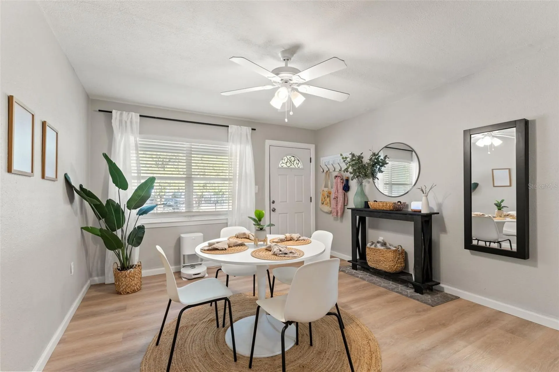 1215 E Lambright Street Tampa FL 33604