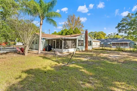 1215 E Lambright Street Tampa FL 33604