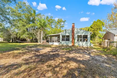 1215 E Lambright Street Tampa FL 33604