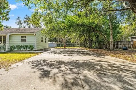 1215 E Lambright Street Tampa FL 33604