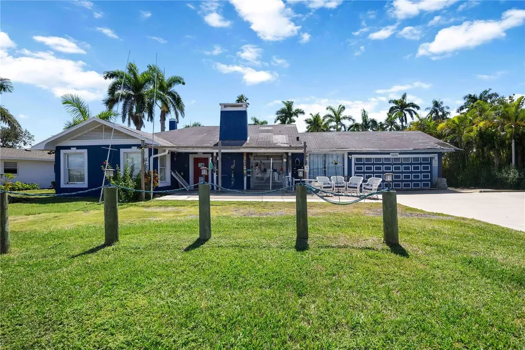 2507 Riverview Boulevard Bradenton FL 34205